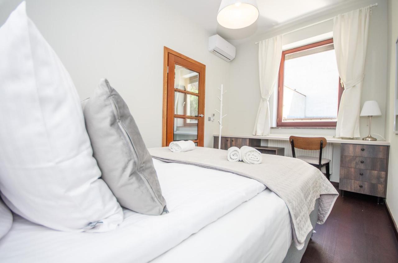 Two-Bedroom Apartment garden terrace Krowoderska 66